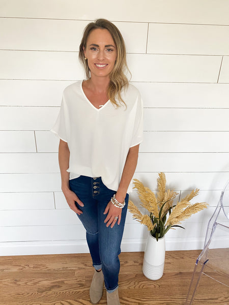 Evie Solid V-Neck Top